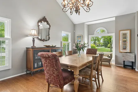 $769,000 | 1412 Village Court, Buffalo Grove, IL 60089