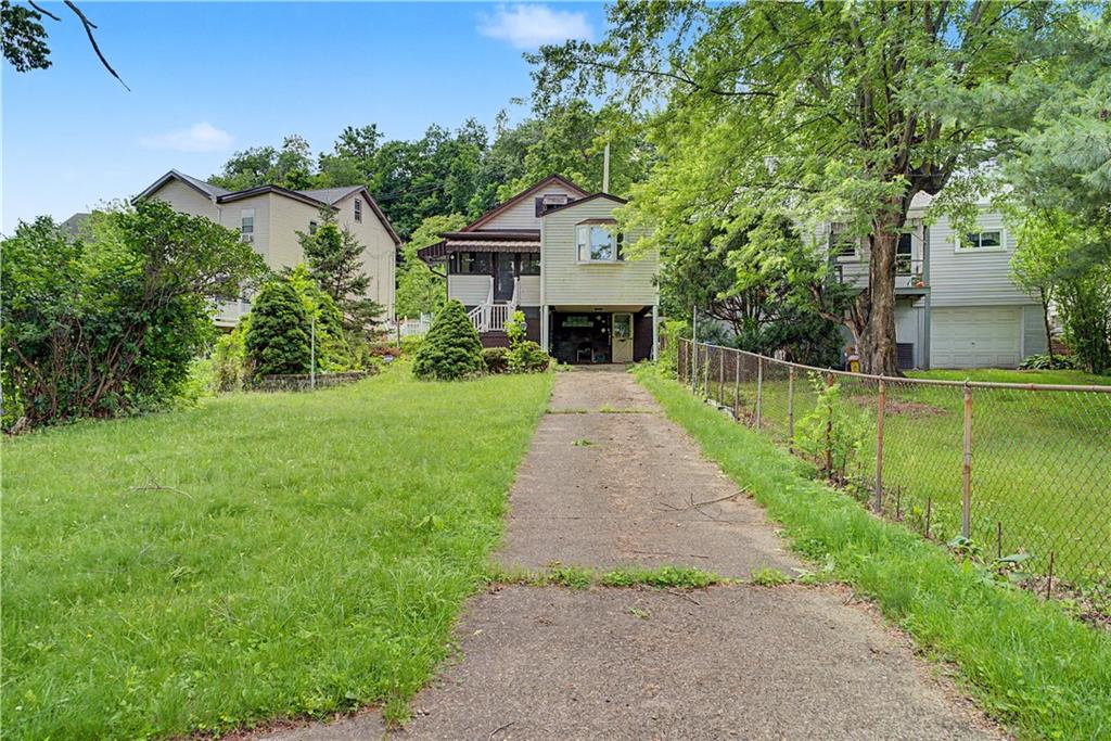 212 Singer Avenue McKees Rocks, PA 15136 - Photo 33 of 38