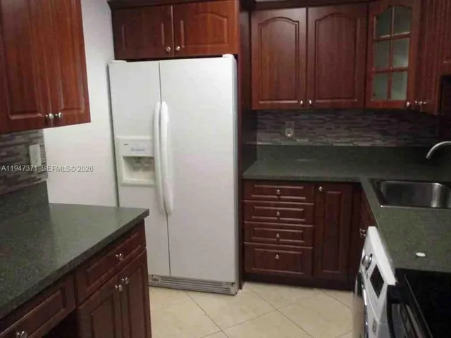 $1,800 | 5199 Northwest 7th Street, Unit 309, Miami, FL 33126