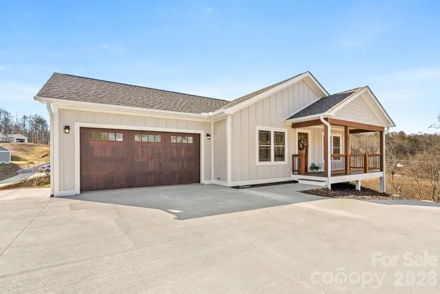 $449,000 | 56 White Oak Place, Mars Hill, NC 28754