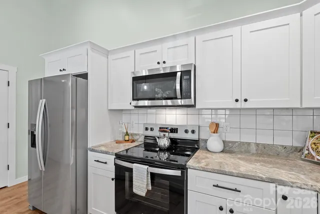 $449,000 | 56 White Oak Place, Mars Hill, NC 28754