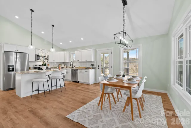 $449,000 | 56 White Oak Place, Mars Hill, NC 28754