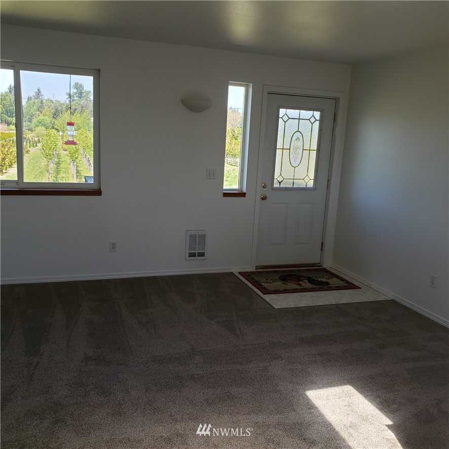 21462 Lafayette Road Sedro-Woolley, WA 98284 - Photo 6 of 13 Gallery Image 6
