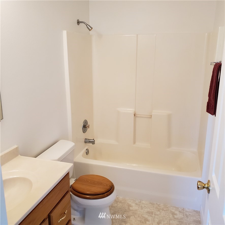 21462 Lafayette Road Sedro-Woolley, WA 98284 - Photo 9 of 13 Gallery Image 9