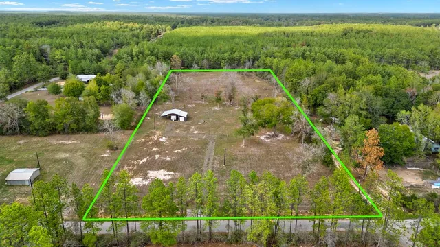 a view of an outdoor space and a yard