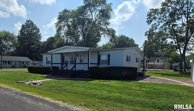 $149,900 | 202 Evans Street, Loami, IL 62661
