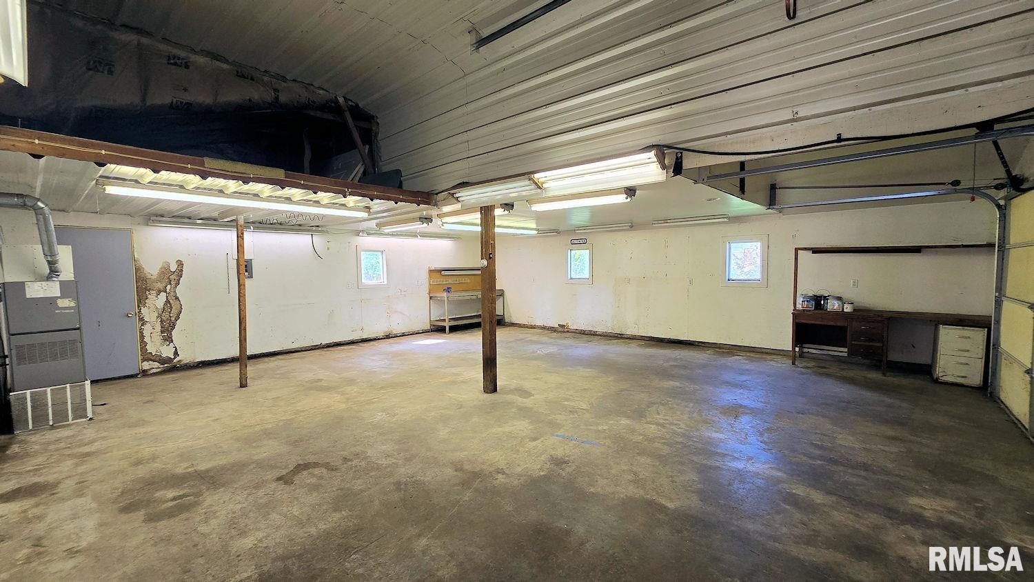 202 Evans Street Loami, IL 62661 - Photo 12 of 17