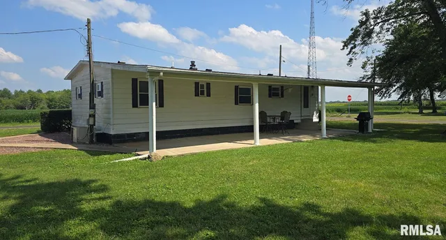 $149,900 | 202 Evans Street, Loami, IL 62661