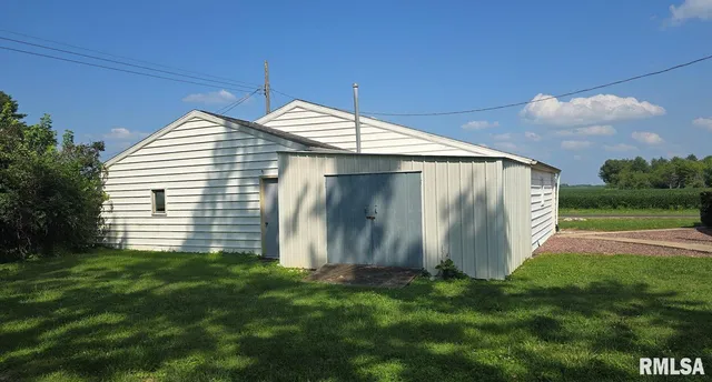 $149,900 | 202 Evans Street, Loami, IL 62661