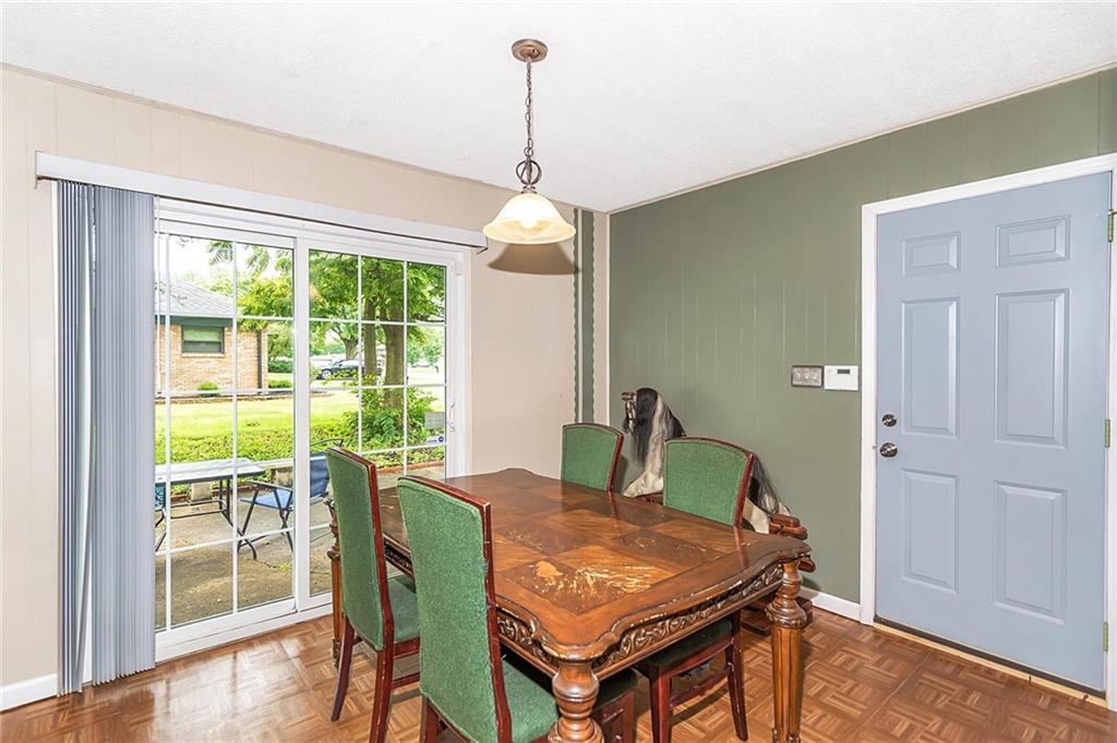 303 Howard Road Greenwood, IN 46142 - Photo 11 of 30 Gallery Image 11