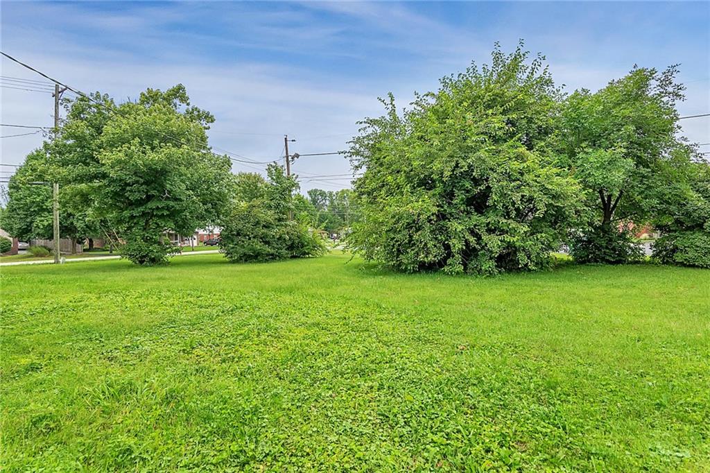 303 Howard Road Greenwood, IN 46142 - Photo 28 of 30 Gallery Image 28