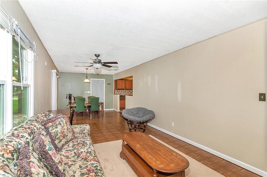 303 Howard Road Greenwood, IN 46142 - Photo 7 of 30 Gallery Image 7