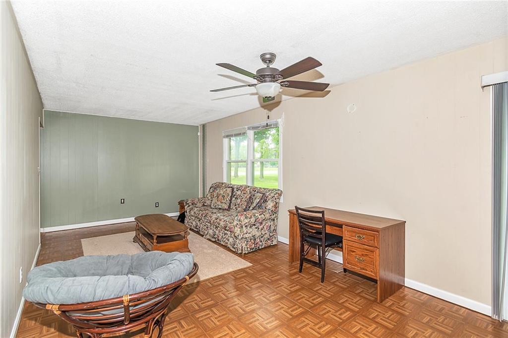 303 Howard Road Greenwood, IN 46142 - Photo 8 of 30 Gallery Image 8