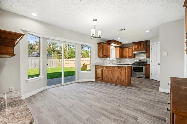 $360,000 | 107 Sandalwood Drive, Lake Jackson, TX 77566