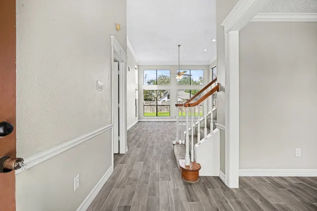 $360,000 | 107 Sandalwood Drive, Lake Jackson, TX 77566