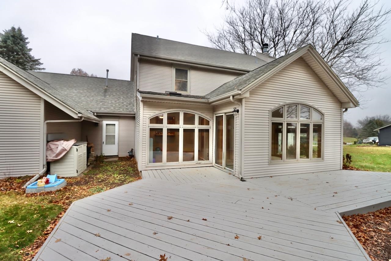 543 Fieldcrest Road Belvidere, IL 61008 - Photo 24 of 24 a front view of a house with a yard