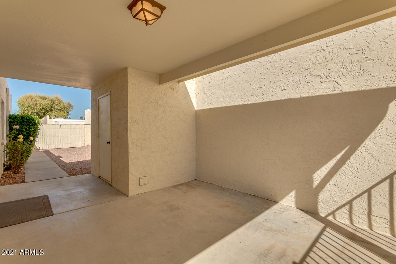 2101 North Recker Road Mesa, AZ 85215 - Photo 4 of 36 04-Recker