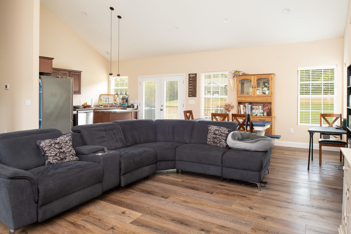1133 Johnson Road Seymour, TN 37865 - Photo 4 of 15 JBP_Johnson1133_Web-7