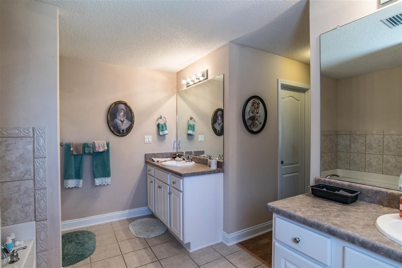 1060 Destin Avenue Foley, AL 36535 - Photo 12 of 33