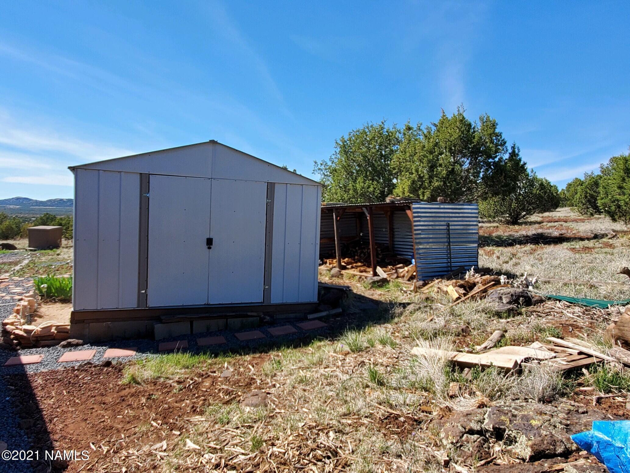1769 Rincon Drive Williams, AZ 86046 - Photo 4 of 28 20210430_150822 - Copy - Copy - Copy