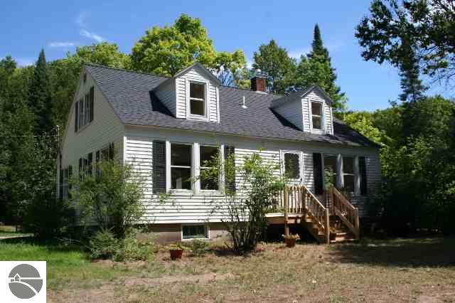 371 North Eldridge Road Beulah, MI 49617 - Photo 1 of 9 1682235.JPG
