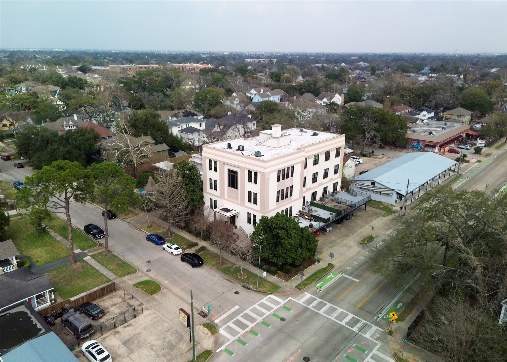 1100 Harvard Street, Unit 15 Houston, TX 77008 - Photo 1 of 21