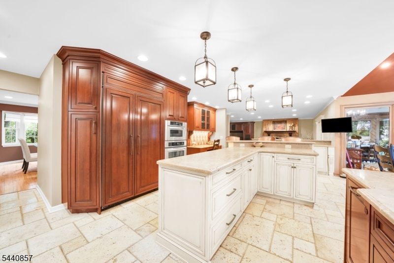 23 Brittany Road Montville, NJ 07045 - Photo 5 of 37 Gallery Image 5