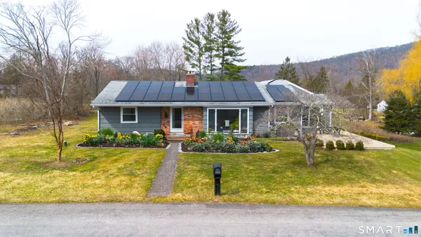 $585,000 | 8 Mountain View Drive, New Milford, CT 06776