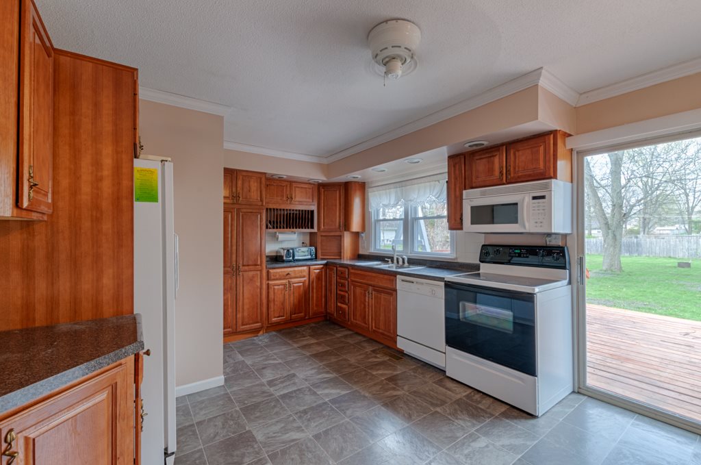 4257 Reed Road Fort Wayne, IN 46815 - Photo 12 of 18 Gallery Image 12