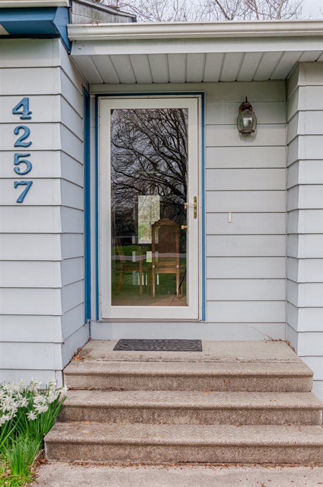 4257 Reed Road Fort Wayne, IN 46815 - Photo 4 of 18 Gallery Image 4