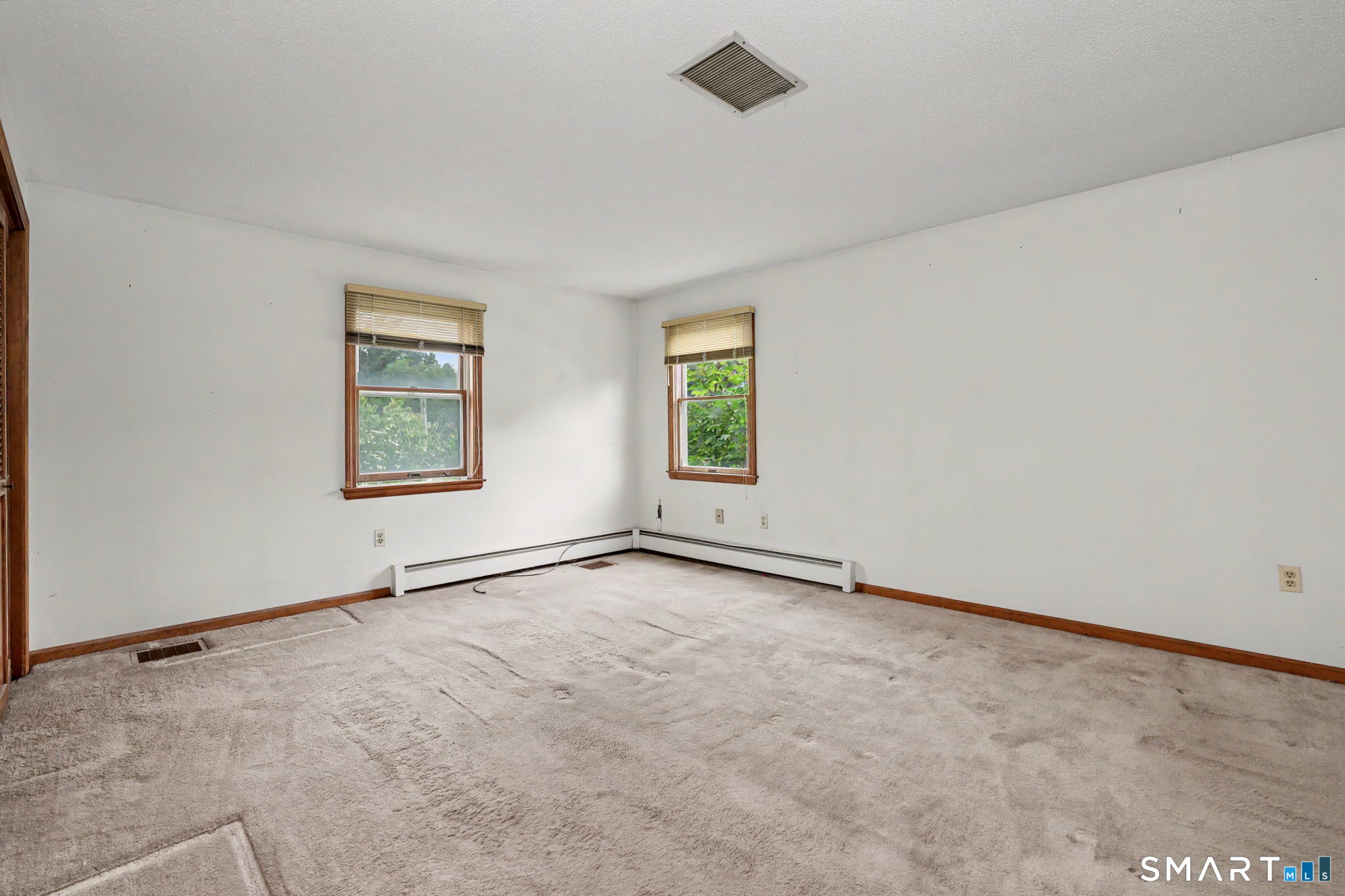 111 Daisy Circle Bristol, CT 06010 - Photo 18 of 40