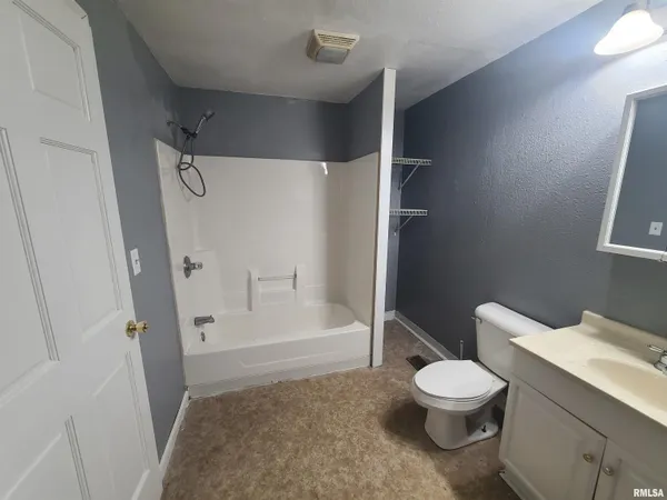 $72,900 | 171 North 3rd Avenue, Canton, IL 61520