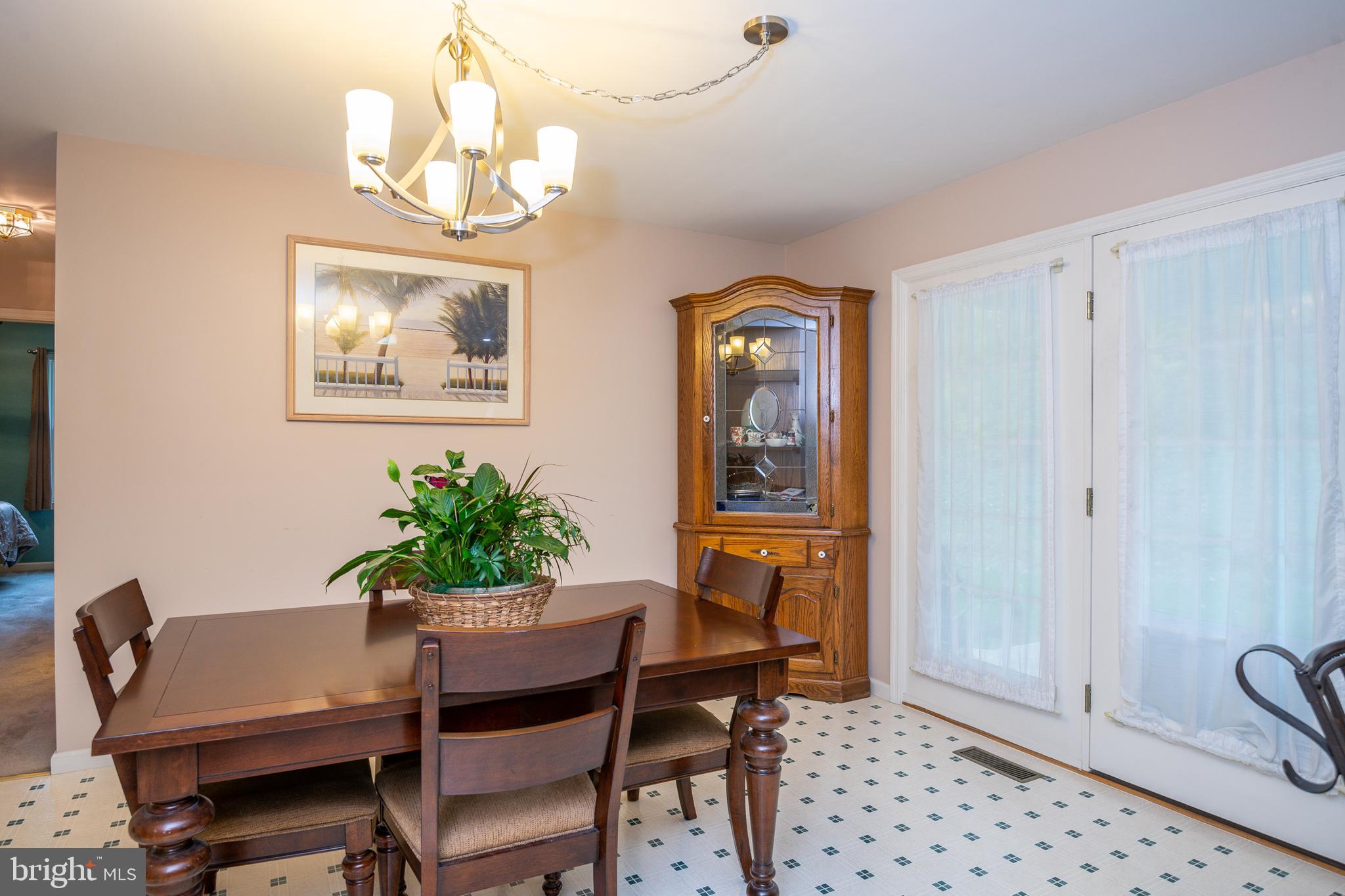 1119 Pepper Ridge Drive Reading, PA 19606 - Photo 7 of 25 Gallery Image 7