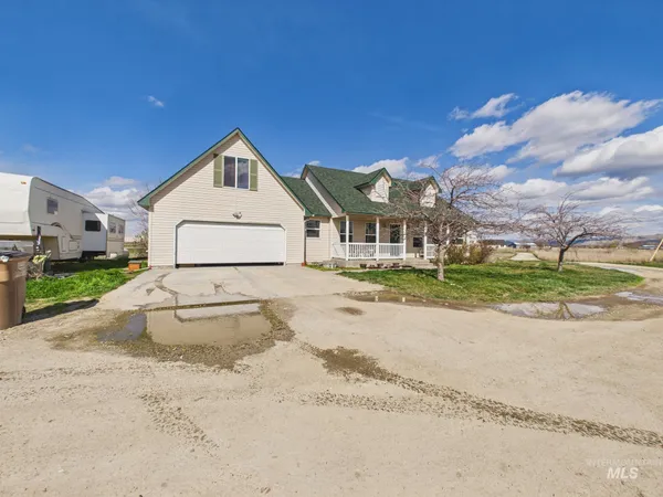$850,000 | 2395 Airport Road, Emmett, ID 83617