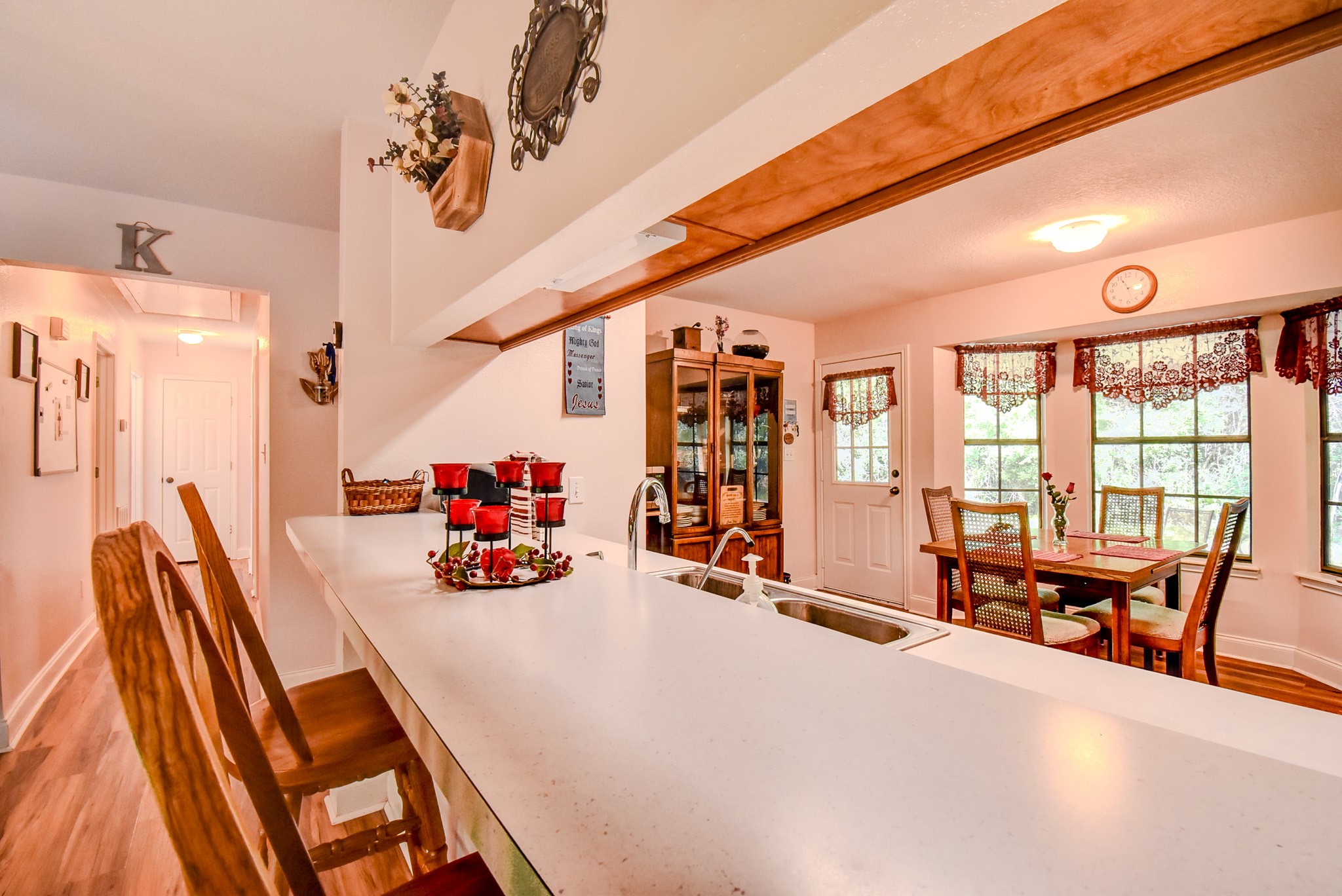 3504 FM 522 Road Brazoria, TX 77422 - Photo 14 of 40 a view of a livingroom with furniture and a flat screen tv