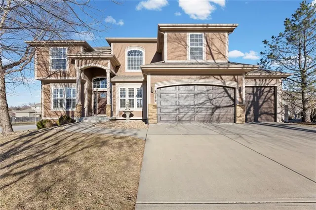 $669,500 | 20179 West 108th Terrace, Olathe, KS 66061