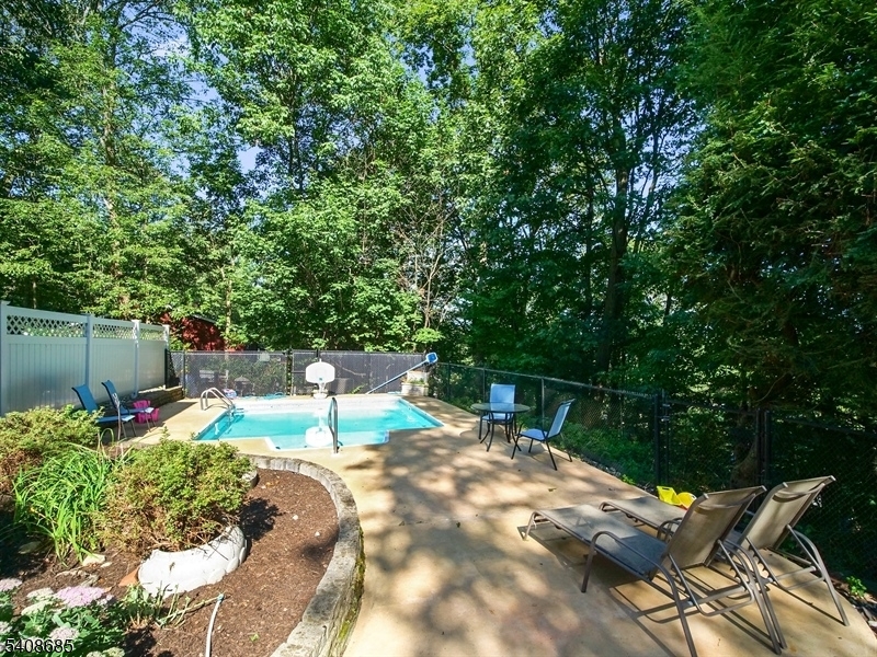 625 Succasunna Road Landing, NJ 07850 - Photo 26 of 33