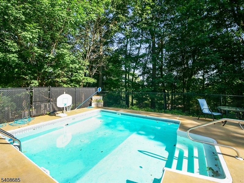 625 Succasunna Road Landing, NJ 07850 - Photo 28 of 33