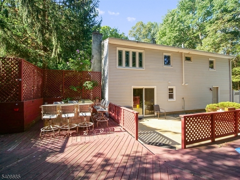 625 Succasunna Road Landing, NJ 07850 - Photo 30 of 33