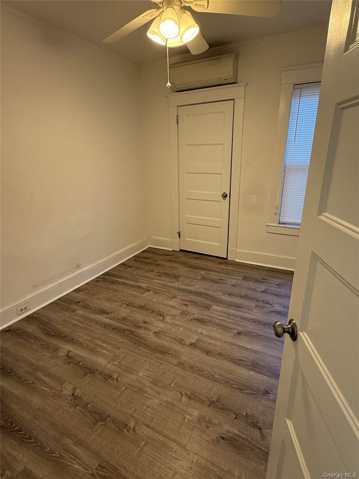 593 Main Street, Unit A Islip, NY 11751 - Photo 4 of 5 a view of small space