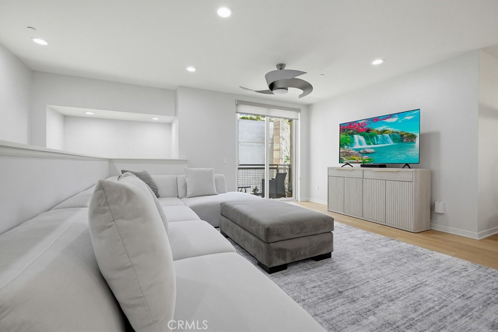 503 Rockefeller Irvine, CA 92612 - Photo 5 of 69