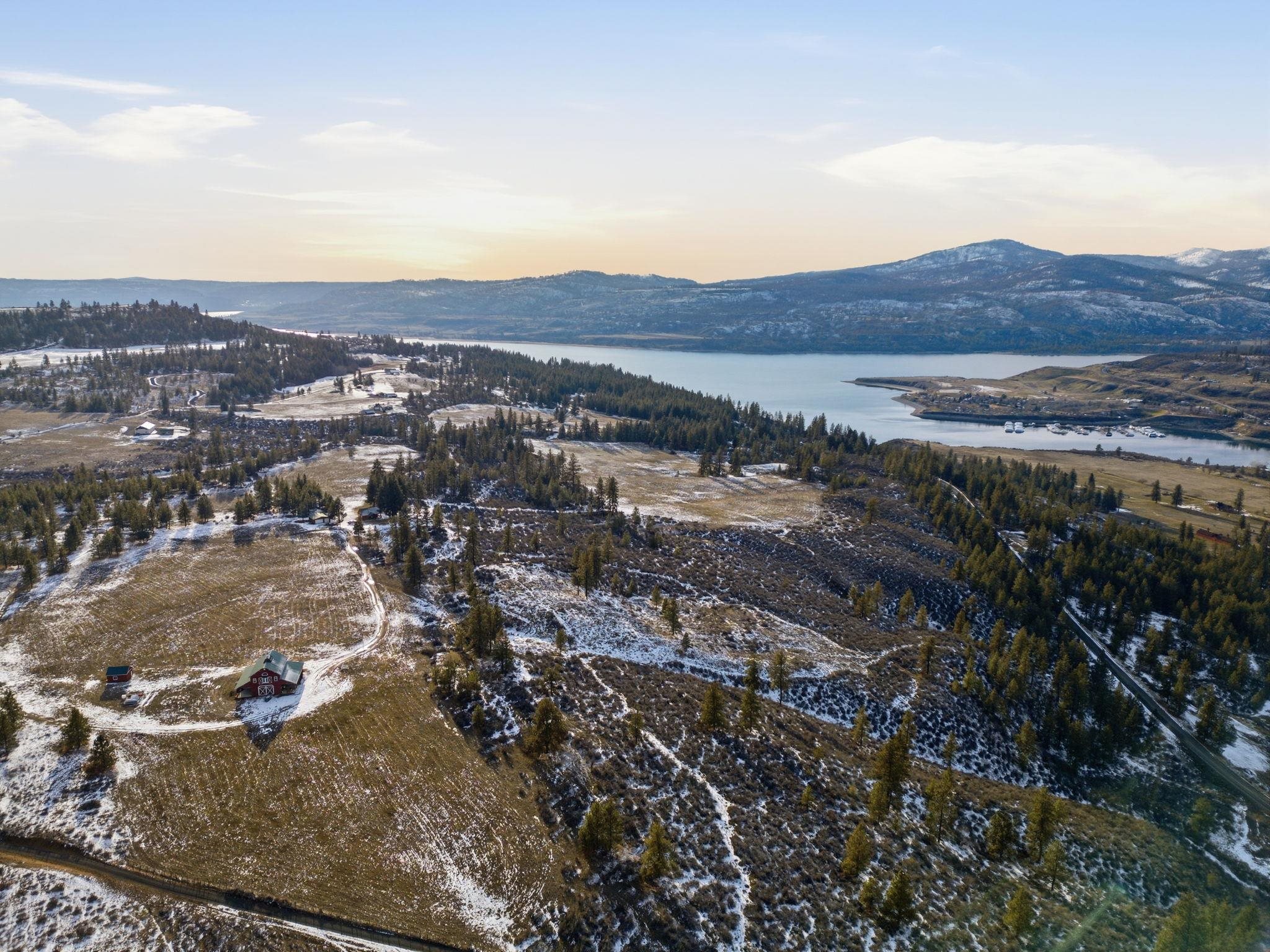 31625 Hume Road Davenport, WA 99122 - Photo 2 of 26