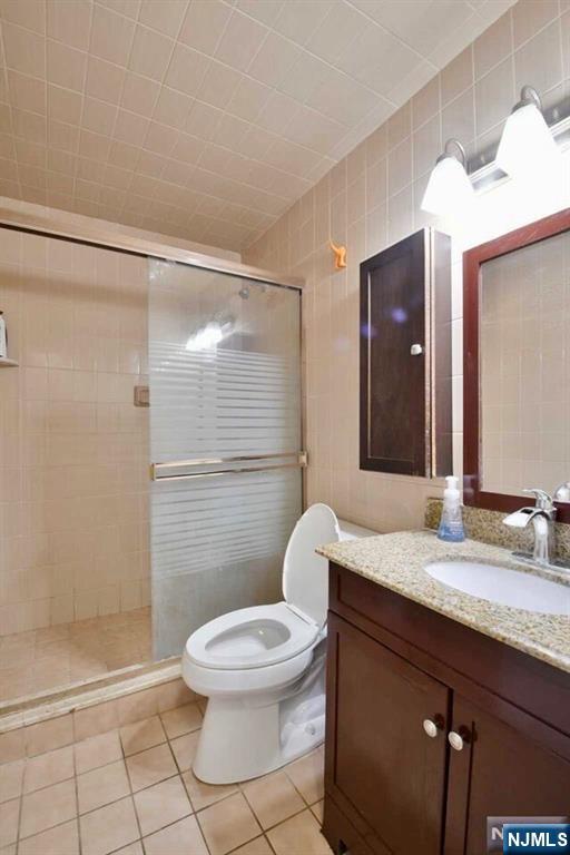 628 River Road Teaneck, NJ 07666 - Photo 7 of 22
