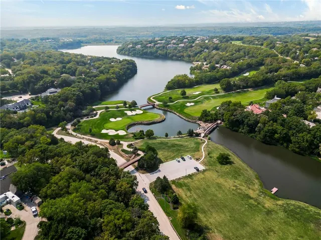 $3,200,000 | 27596 Highland Circle, Olathe, KS 66061