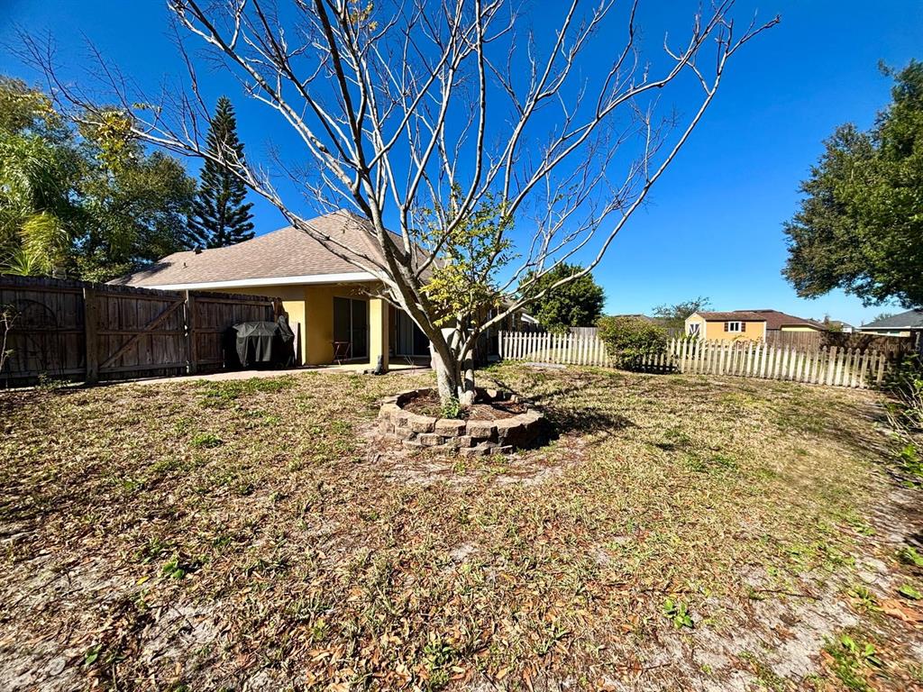 1921 Nicholas Place St. Cloud, FL 34771 - Photo 33 of 36