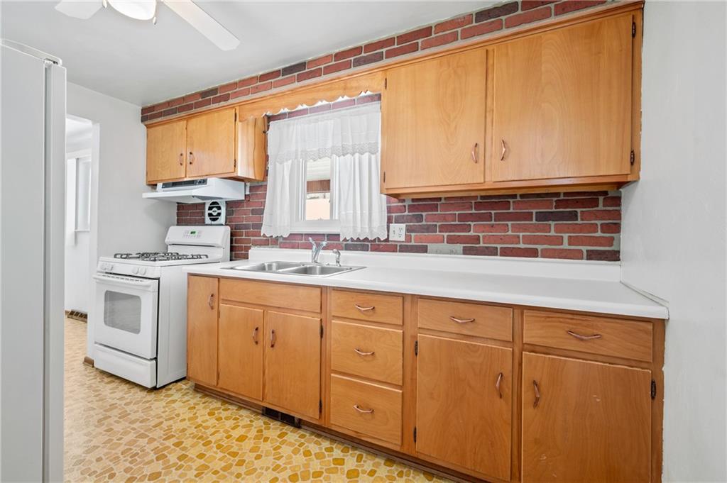 188 Seavey Road Pittsburgh, PA 15223 - Photo 11 of 25 Gallery Image 11