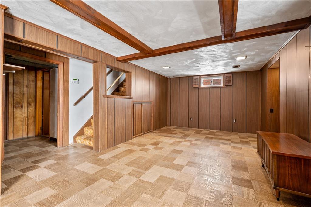 188 Seavey Road Pittsburgh, PA 15223 - Photo 17 of 25 Gallery Image 17