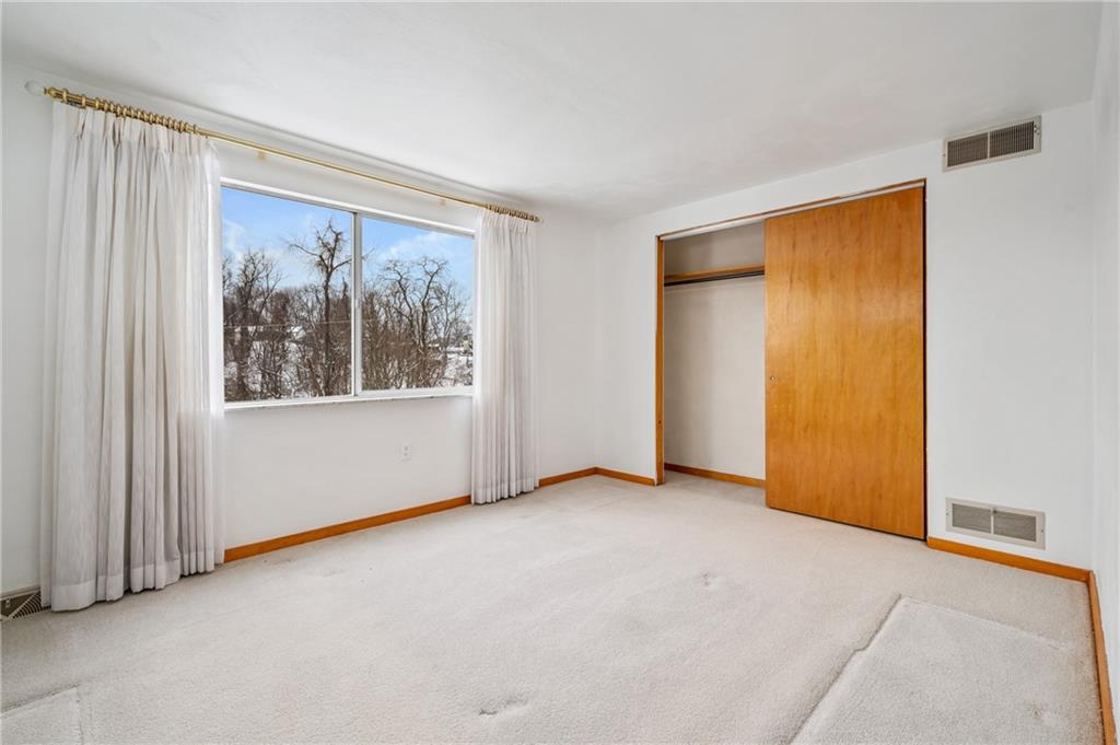 188 Seavey Road Pittsburgh, PA 15223 - Photo 8 of 25 Gallery Image 8