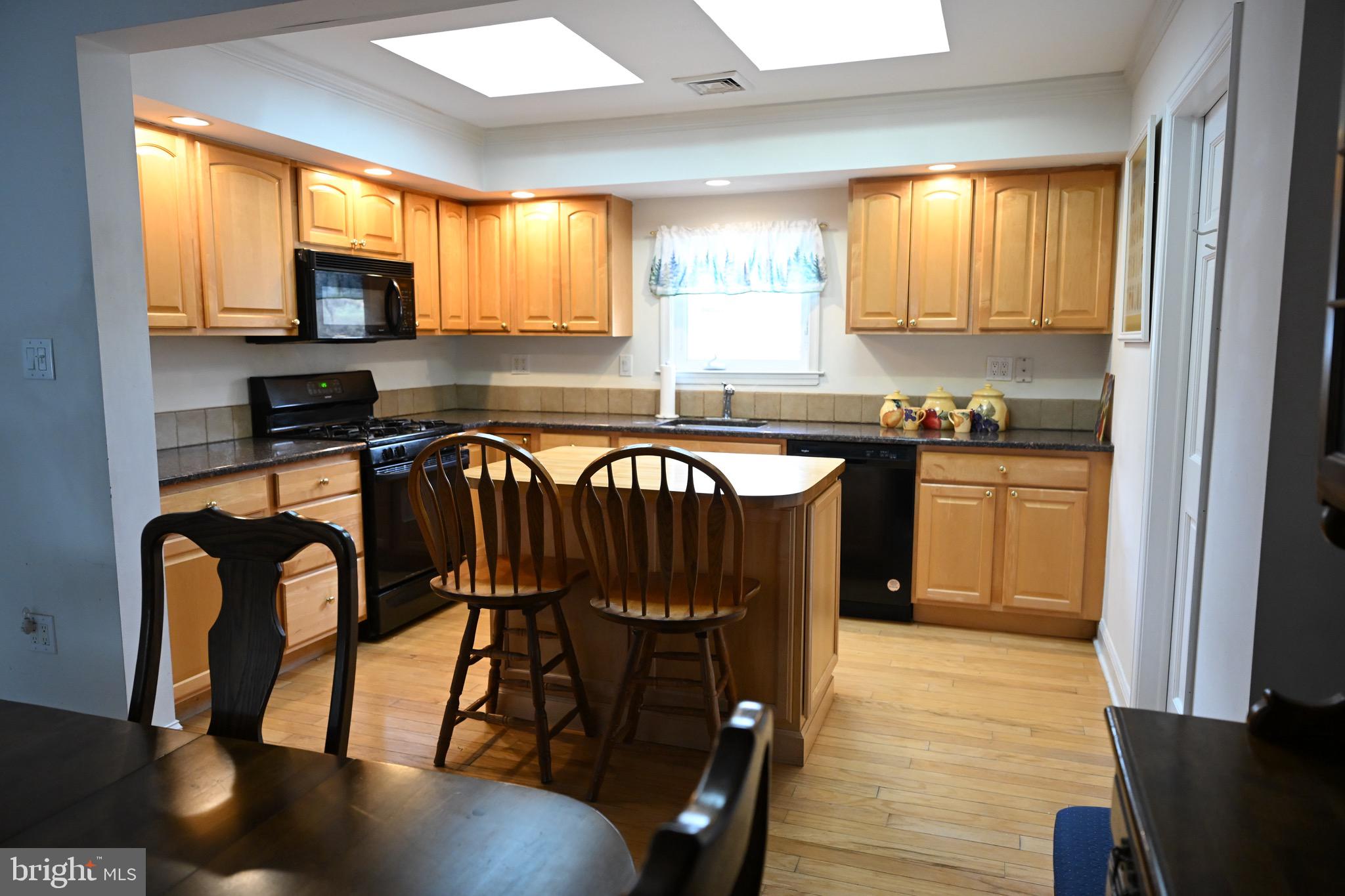 1009 Cromwell Road Glenside, PA 19038 - Photo 9 of 39 Gallery Image 9
