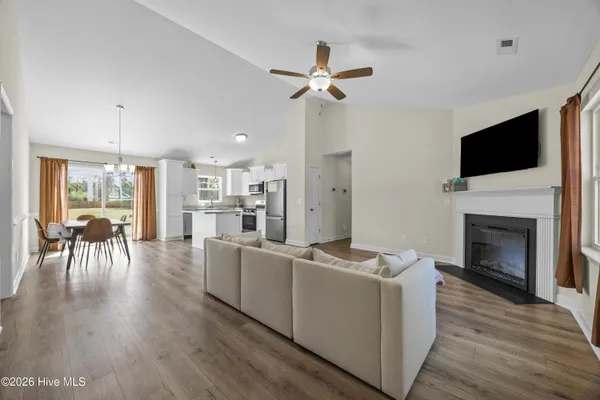 $289,900 | 501 Orchard Creek Drive, Beulaville, NC 28518